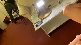 snapping this juicy selfie while he sets up our naughty outdoor shoot 📱💦😉