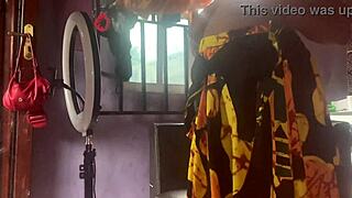 bustysaxx STRIPTEASE