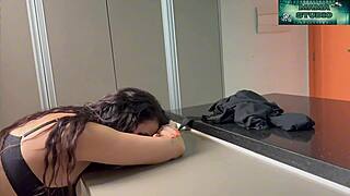 vizinho médico fode luiza ambiel com pauzão na mama studio