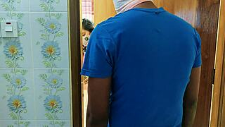 Delivery Man Pounds Big Ass Housewife Pussy Deep