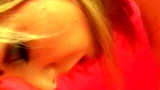 oh man boobs playin' fronta the cam gets me so damn aroused deep