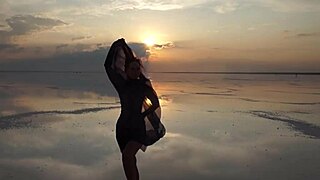 hey who's up for this erotic mature naked dance on salt lake elton? 🔥🕺