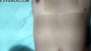 meu sobrinho novinho fode minha esposa pela primeira vez encheu de porra