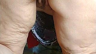 stepmom without panties bends cleaning oven right in front of me?