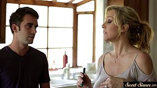 classy glam milf stepmom's pussy devoured then missionary pounded