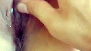 Skinny tall latina housewife linda in christmas dress gets creampied homemade