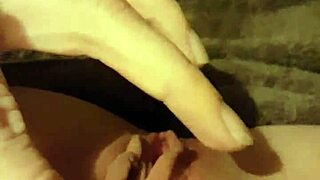 Young slut stretches gaping pussy with huge hairspray can!!!