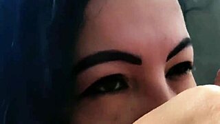 gave the delivery guy a blowjob and begged him to cum in my mouth