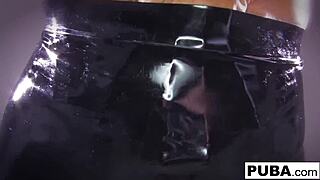 dana vespoli flaunt those sexy milf curves