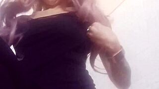 why does horny mom masturbate squirting in bathroom before gym?