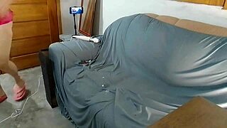 vivi guedez loves pleasing her nice guys outdoors