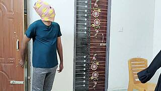 Neighbor's juicy pussy tempts wife for secret outdoor licking party