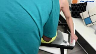 Mo gives white milf wife Alex Fox black anal creampie debut