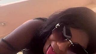 Hermanastra Craves Beach Sex with Stranger Big Cocks