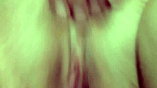 close-up milf pussy masturbation orgasm