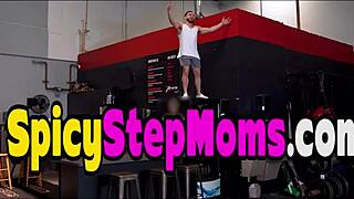 bubbly ass milf wives suck gym instructor pussy in ffm threesome