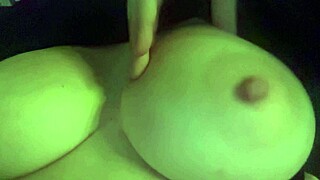 WATCH ARTEMISIA LOVE'S JUICY TITS BOUNCE FOR YOU!