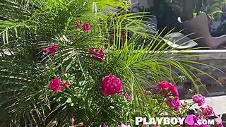 Big Ass Ebony Ana Foxxx Masturbates Juicy Pussy Poolside After Posing