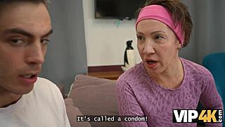 experienced mommy seduces boy better than young pussy!