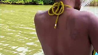 jungle milf in bikini soaping up her ebony ass with bubbles 😍🌿