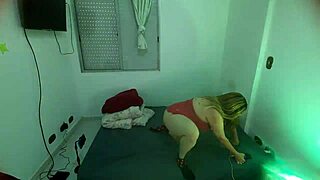 The sexy blonde babe lures technician with her fat ass and natural tits