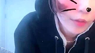 skinny korean in shorts flashes panties during bigo live