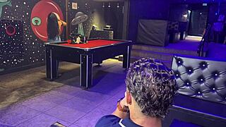 ENTREVISTA NA TABACARIA ACABA EM SEXO COM BODYBUILDER