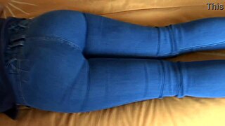 Stepmom's Big Ass in Jeans Teases My Masturbation