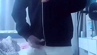 skinny korean in shorts flashes panties during bigo live