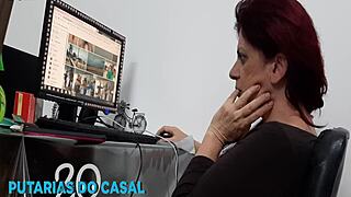 Married Woman Rides Tech's Cock After Email Help Creampie