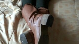 Jerking Off Watching Stepmom's Big Ass Pussy Flash Relaxation