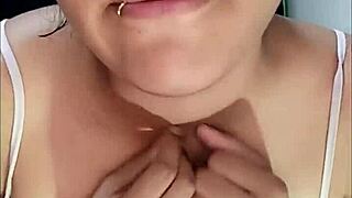 hey, allisonvega's hot hairy pussy is steaming up the screen