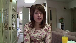 Megumi Iwabuchi teases pussy before amateur cumshot facial