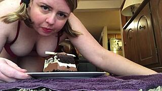 piggy milf pigtails bikini big tits messy belly!