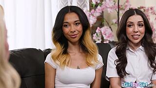 Stepmommy begs petite teen for first pussy taste session