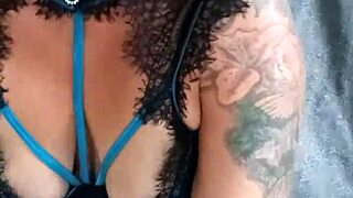 Wife grabs huge dildo craving pussy fill while hubby's gone