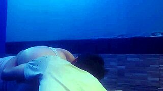 chupando su vagina y culo antes de cogida en motel