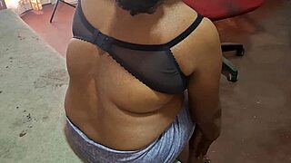 Huge boobs bbw latina milf shy on cam shaking naturals solo