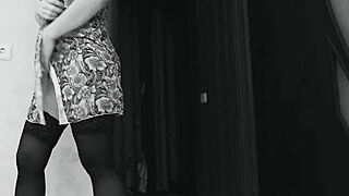 BIG ASS MILF FUCKS HER HAIRY HOLES ANAL IN KITCHEN!