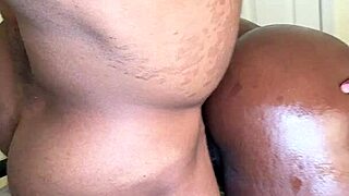 savanna catches savvy in threesome surprise nut shower blast