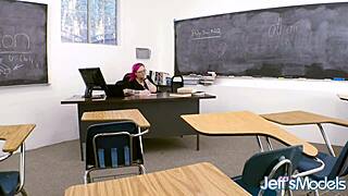 Chubby Tutor Sara Star Craves BBC Deep Inside