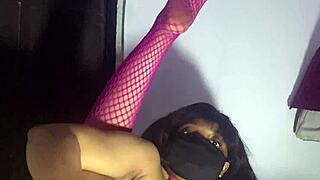 Curvy Ebony Babe Fingers Juicy Pussy Close-Up