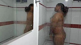 grabo a mi hermanastra ebony latina milf boobs in shower