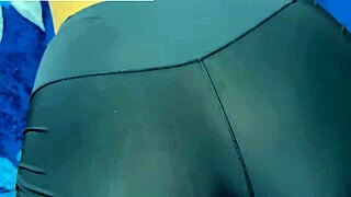 Indian aunty rides muscular boyfriend's monster cock cowgirl in desi home fuck.