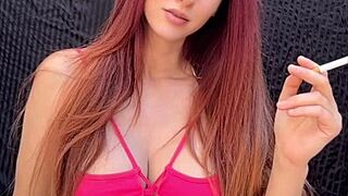 italian milf artemisia love smokes outdoors fetish