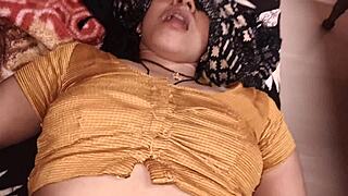Janvibhabhi Screams in Stepbrother's Homemade Desi Pounding!