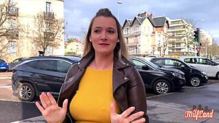 Kelly Belle Milf Squeezed Between Veiny Massive Cocks