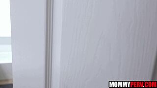 STEPSONS UNVEIL STEPMOMS SECRET BONDS