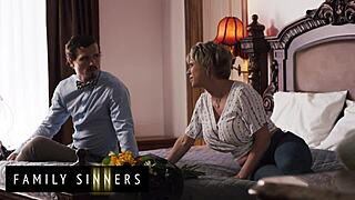 dee williams teaches robby echo pussy eating and fucking