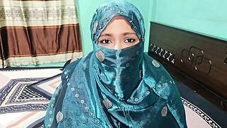 expat's wife sneaks to my house for secret backyard pounding